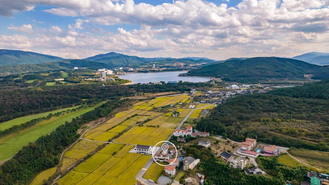 Tinkerbell Pension Gyeongju Exteriör bild