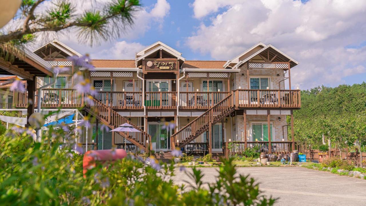 Tinkerbell Pension Gyeongju Exteriör bild